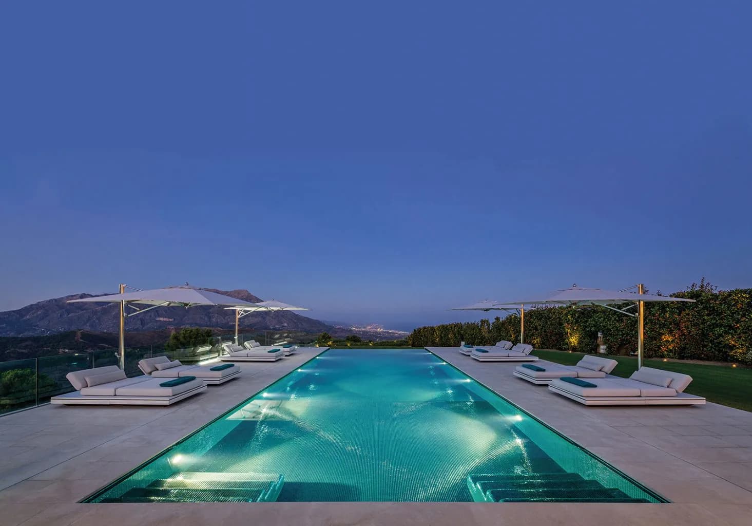 Galeriebild von Poolaesthetics – Poolbau-exclusive-Poolanlagen