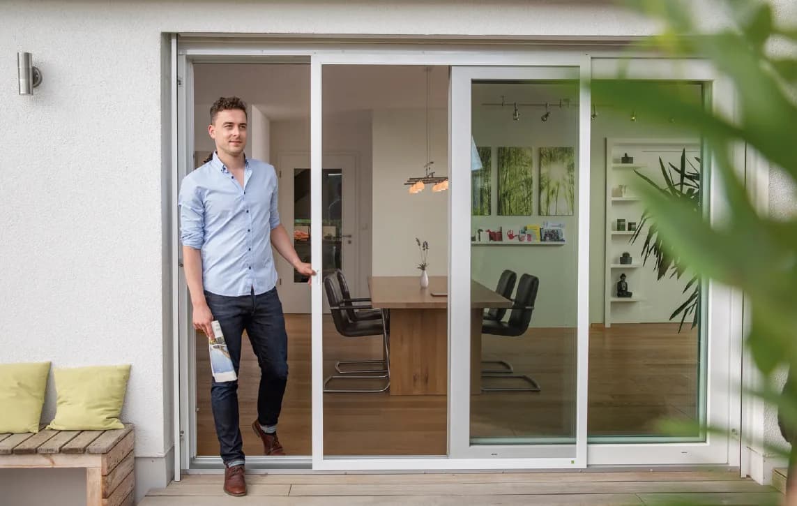 Galeriebild von Netec Mosquiteras für Fenster, Türen & Terrassen