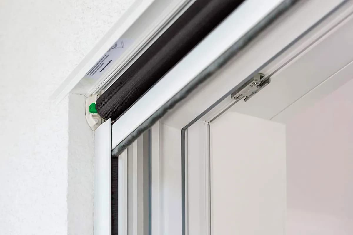 Galeriebild von Netec Mosquiteras für Fenster, Türen & Terrassen