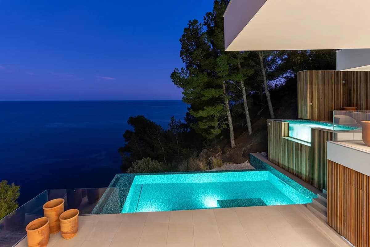 Galeriebild von Poolaesthetics – Poolbau-exclusive-Poolanlagen