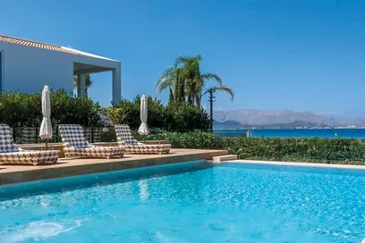 Firmenfoto: Poolaesthetics – Poolbau-exclusive-Poolanlagen