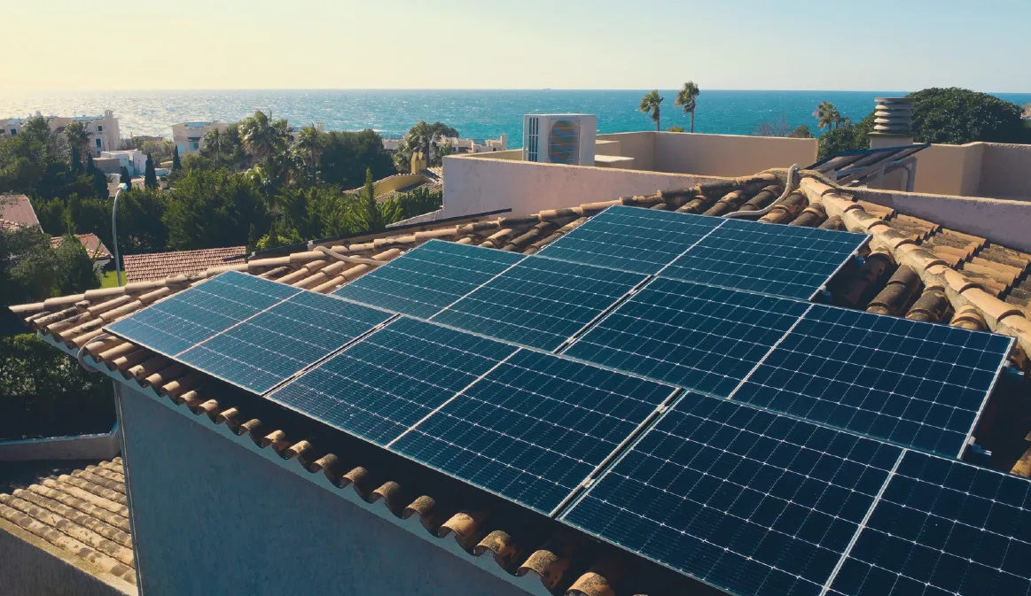 Installation solaire et de climatisation de Greentech Balear